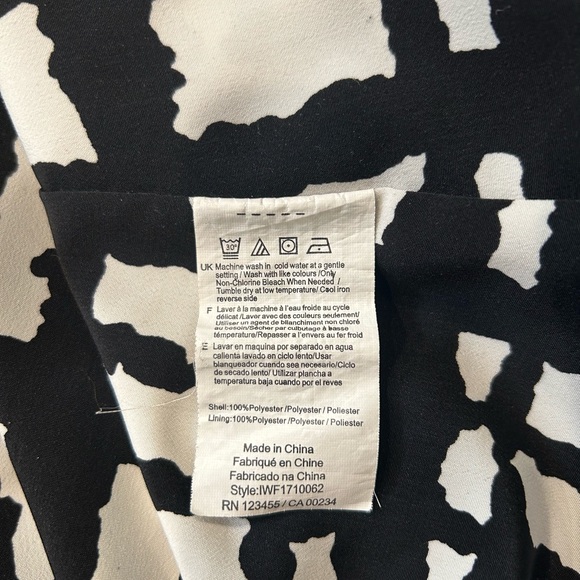 Isaac Mizrahi IMNYC Black, White & Gray Long Sleeve Blouse Size Large - Picture 8 of 8